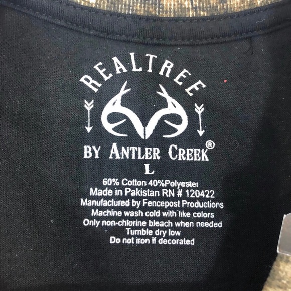Brand new RealTree Muscle Shirt Black and Camo - Picture 5 of 6